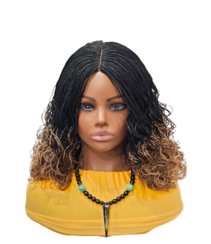 Black and Sharp Gold Nano Twist