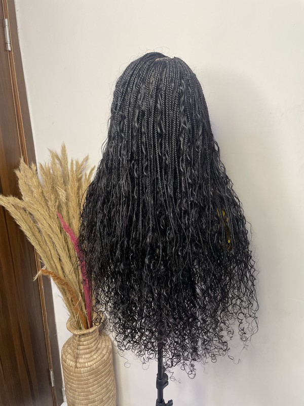 Jet Black Knotless Boho Braid