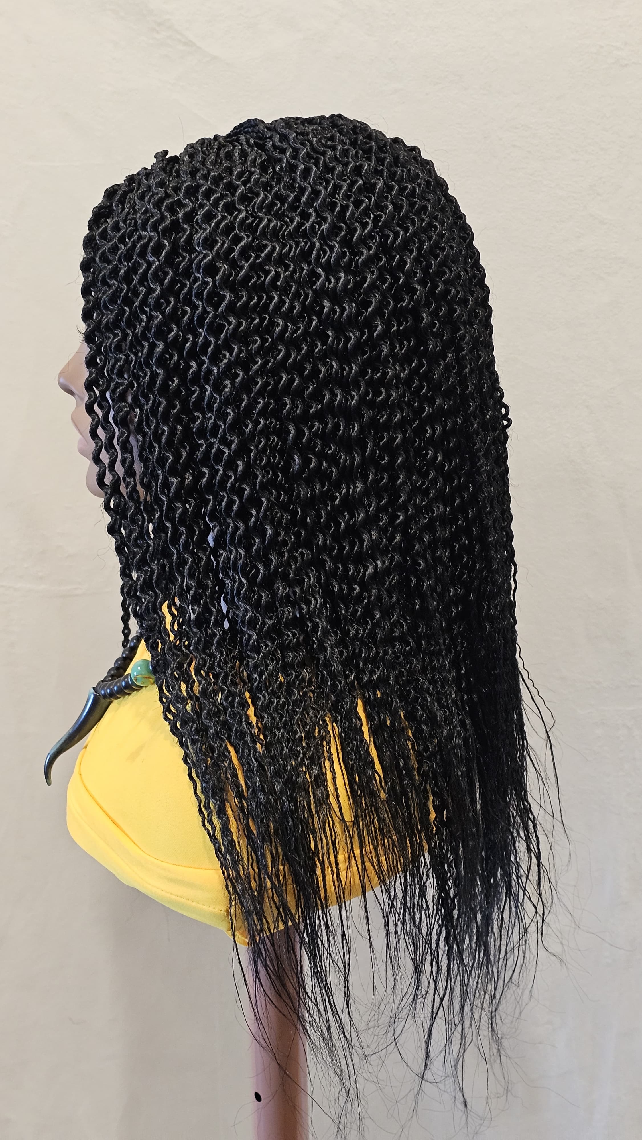 Black Spaghetti Twist